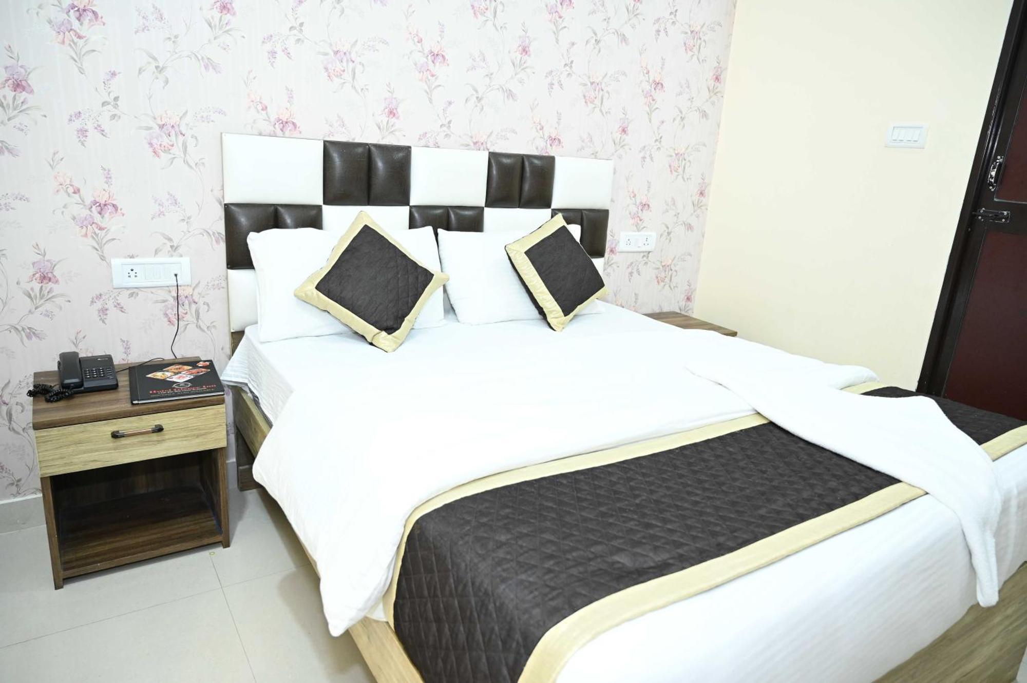 Super Hotel O Glance Inn Patna  Exterior photo